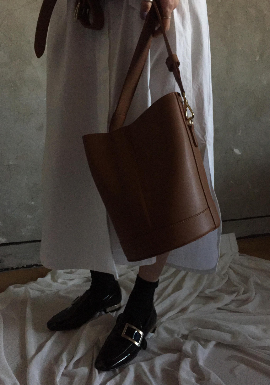 <b><p>Simple Herb Buckets 20's Womens Neat Design</p></b><b><p>シンプルヘルバケット20代の女性すっきりとしたデザインゆったりサイズの収納かわいいショルダーバッグ断</p></b><br /><br /><p align='center'>