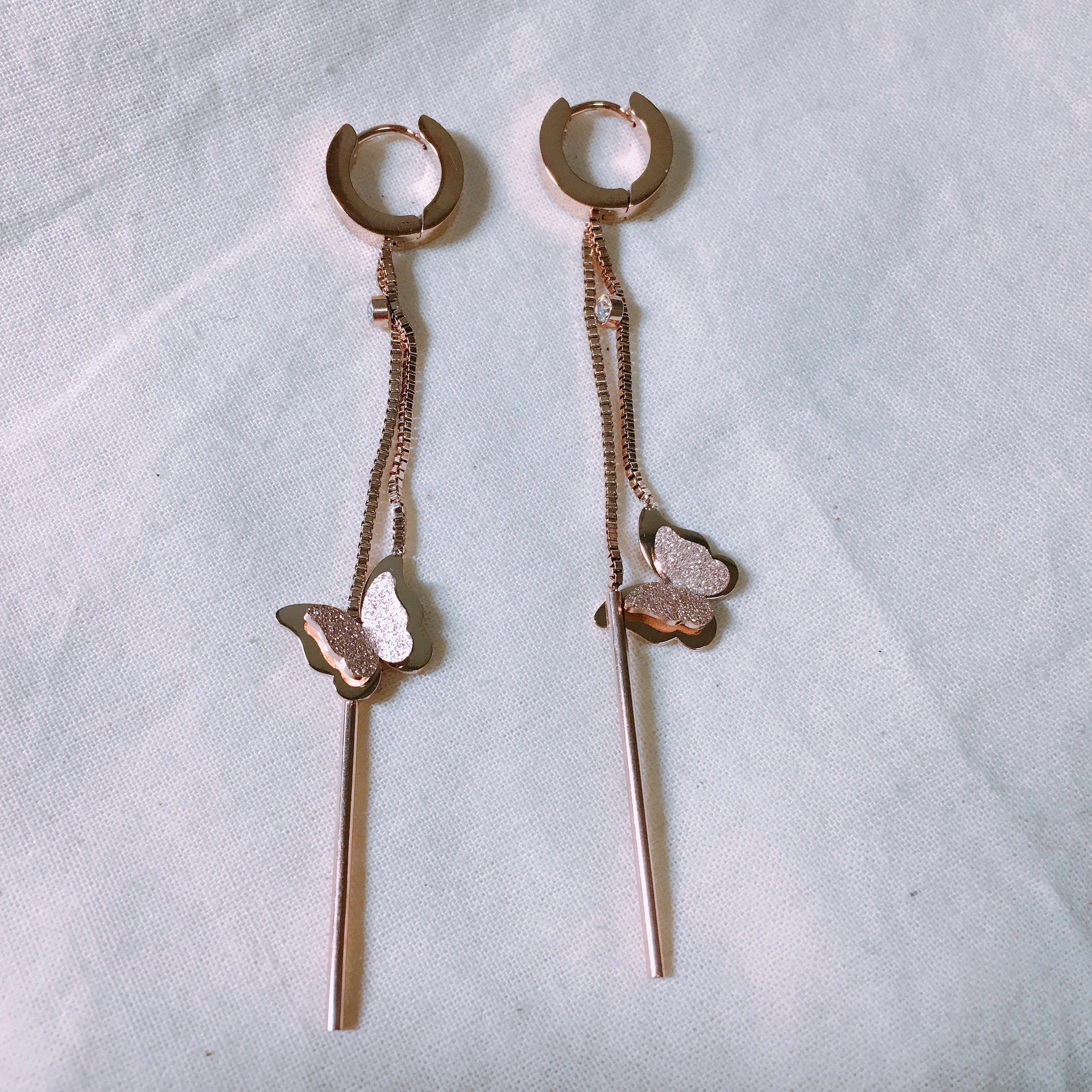 <b><p>Luce Surreal butterfly drop ings LKJ1140</p></b><b><p>ルーチェ 書かれているカール蝶ドロップイヤリング LKJ1140 一つだけで説得力の</p></b><br /><br /><p align='center'>