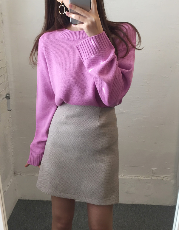 <b><p>Gold ring ears 1447 Formal styl Luxuous Run</p></b><b><p>ゴールドリングイヤリング 1447年 格式あるスタイ 豪華な ランデザイン ワンポトコーディネート</p></b><br /><br /><p align='center'>