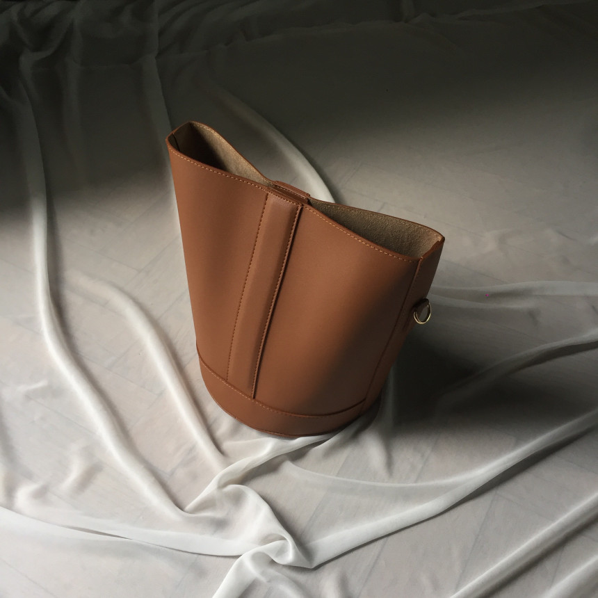 <b><p>Simple Herb Buckets 20's Womens Neat Design</p></b><b><p>シンプルヘルバケット20代の女性すっきりとしたデザインゆったりサイズの収納かわいいショルダーバッグ断</p></b><br /><br /><p align='center'>