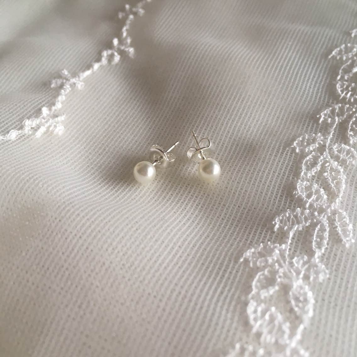 <b><p>silver 925 mini day Pearl rg collection Yuna</p></b><b><p>シルバー 925 ミニ デイリー 真珠 イヤリング コレクション ユナ チ・ユミ</p></b><br /><br /><p align='center'>