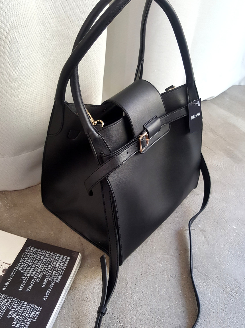 <b><p>Clooney twenties female younger Missy Lk</p></b><b><p>無排クルーニー20代の女性若いズームマミクロルックビッグバッグバケットバッグ外出ルックコーディネート</p></b><br /><br /><p align='center'>