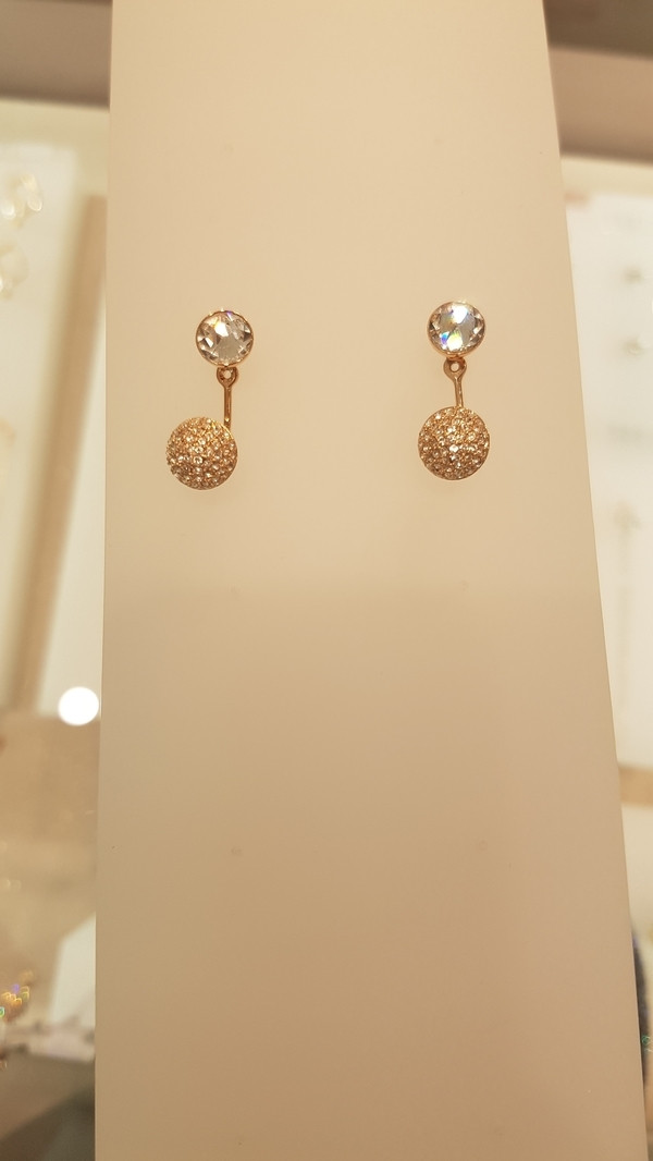 <b><p>Swarovski FORWARD ON 5230544</p></b><b><p>スワロフスキー 前進 PE 5230544</p></b><br /><br /><p align='center'>