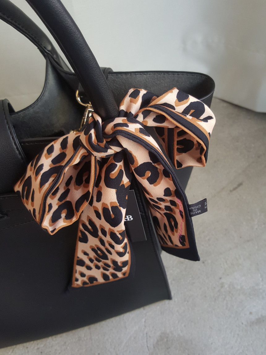 <b><p>Clooney twenties female younger Missy Lk</p></b><b><p>無排クルーニー20代の女性若いズームマミクロルックビッグバッグバケットバッグ外出ルックコーディネート</p></b><br /><br /><p align='center'>