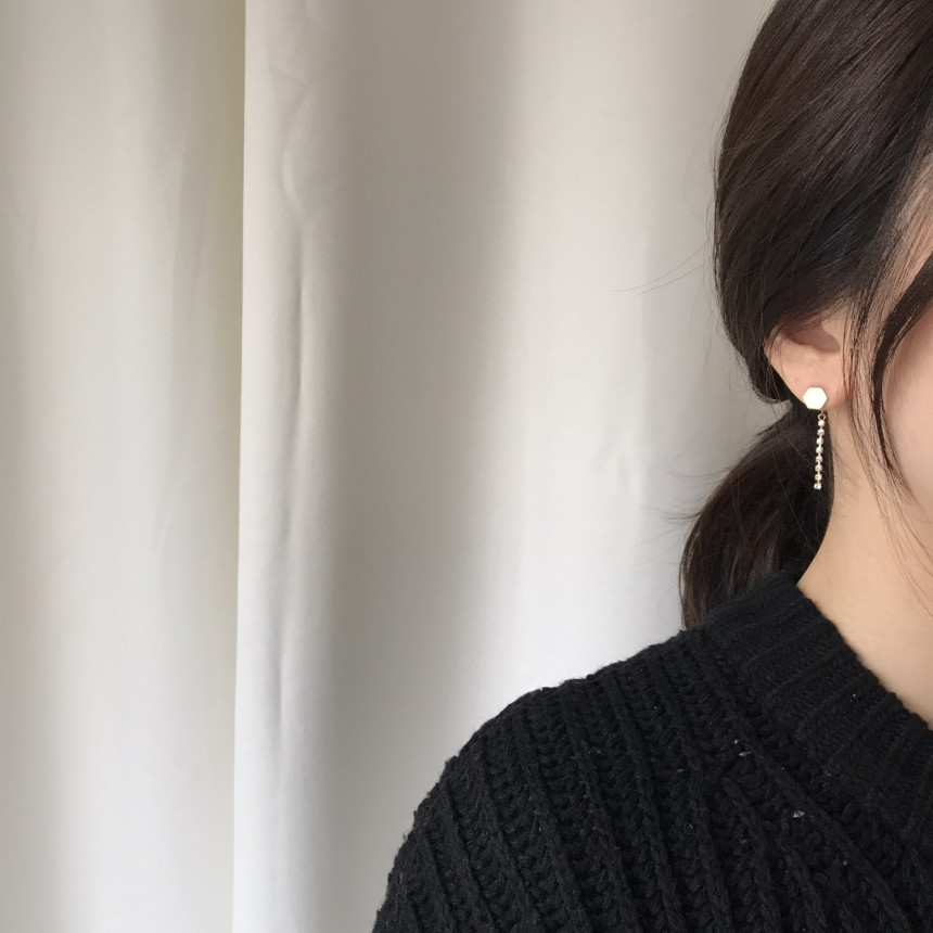 <b><p>Wifi Cubic Drop Two way Unknown earring Modern</p></b><b><p>ウィビ キュービック ドロップ ツーウェイ オンバル イヤリング モダンシ カジュアル</p></b><br /><br /><p align='center'>