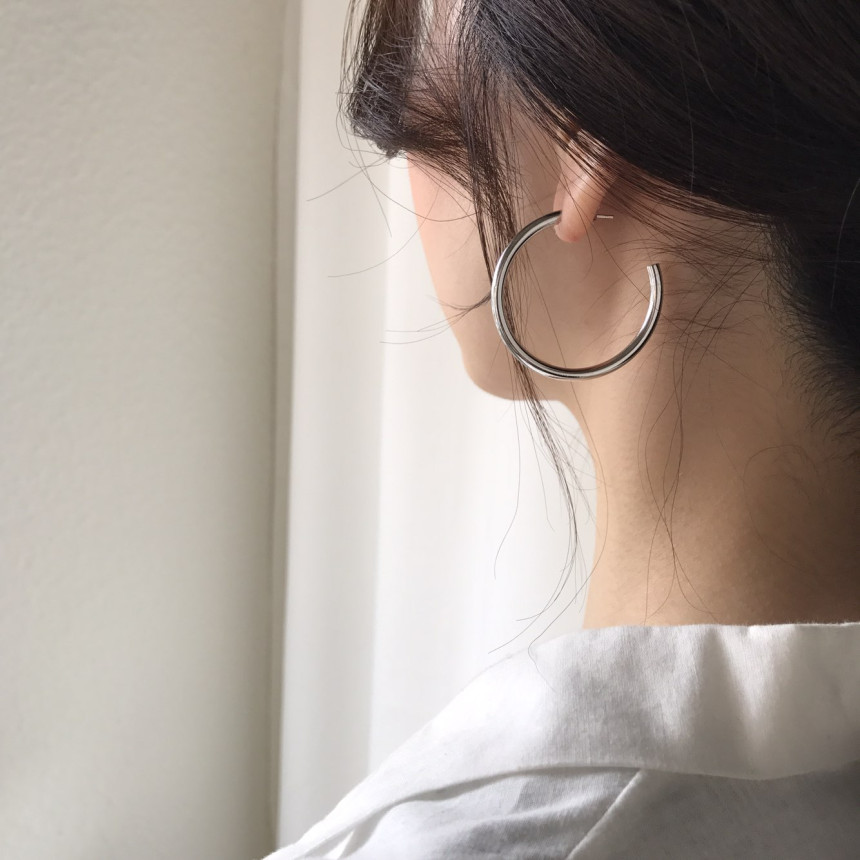 <b><p>Aomi Simple Modern Drop earring 3color Bl</p></b><b><p>青海 シンプルモダン ドロップ イヤリング 3色 ケバケバ 輝く 魅力のあるスタイル</p></b><br /><br /><p align='center'>