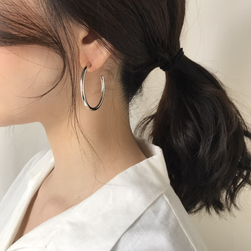 <b><p>Aomi Simple Modern Drop earring 3color Bl</p></b><b><p>青海 シンプルモダン ドロップ イヤリング 3色 ケバケバ 輝く 魅力のあるスタイル</p></b><br /><br /><p align='center'>