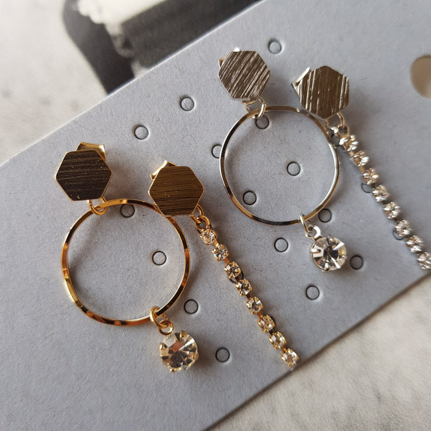 <b><p>Wifi Cubic Drop Two way Unknown earring Modern</p></b><b><p>ウィビ キュービック ドロップ ツーウェイ オンバル イヤリング モダンシ カジュアル</p></b><br /><br /><p align='center'>