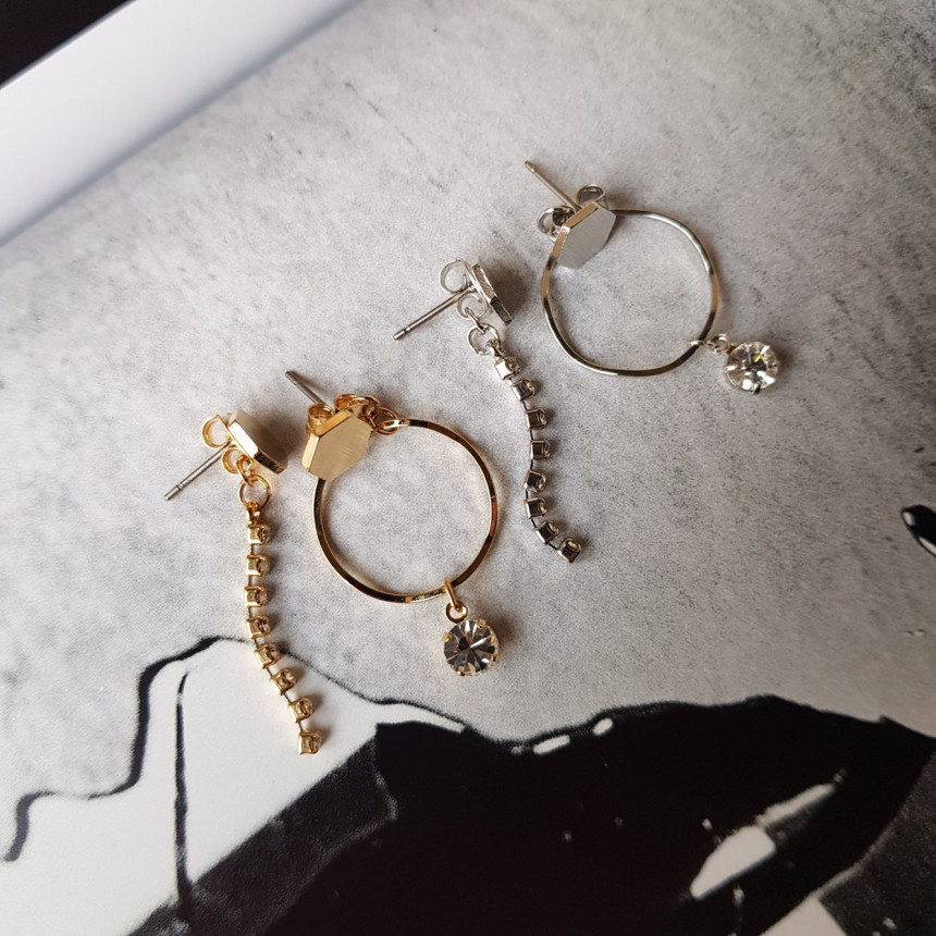 <b><p>Wifi Cubic Drop Two way Unknown earring Modern</p></b><b><p>ウィビ キュービック ドロップ ツーウェイ オンバル イヤリング モダンシ カジュアル</p></b><br /><br /><p align='center'>