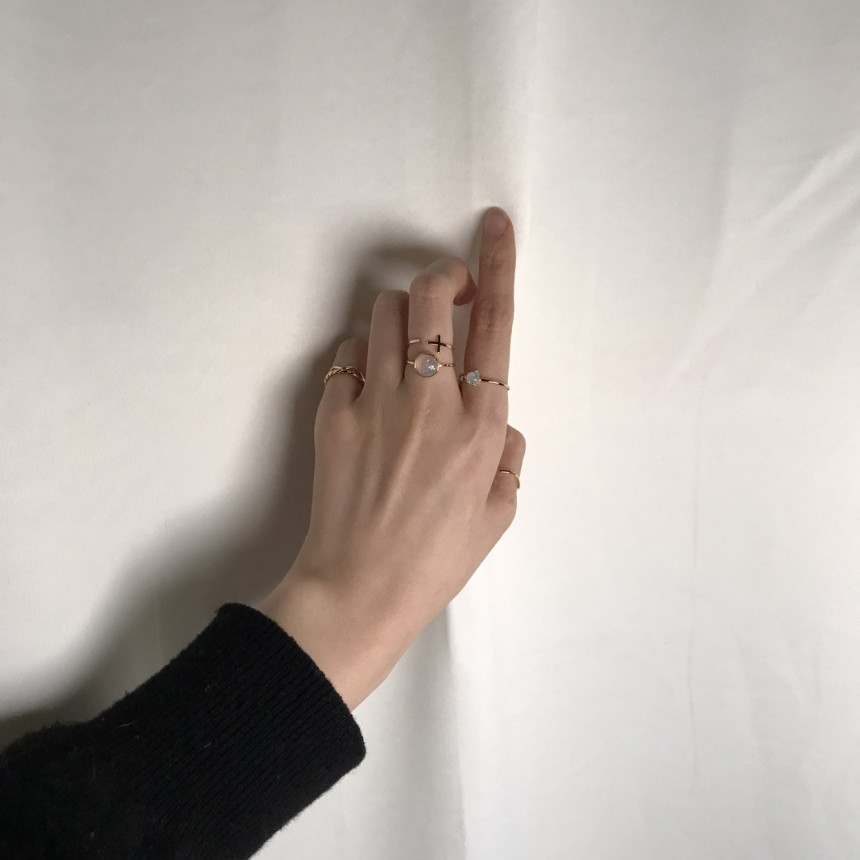 <b><p>Vail stone ring 6 sets Stylish Femi otial</p></b><b><p>ガイル 原石 リング 6セット 魅力のあるスタ フェミニンな感性ムード ヨリヨリじ</p></b><br /><br /><p align='center'>