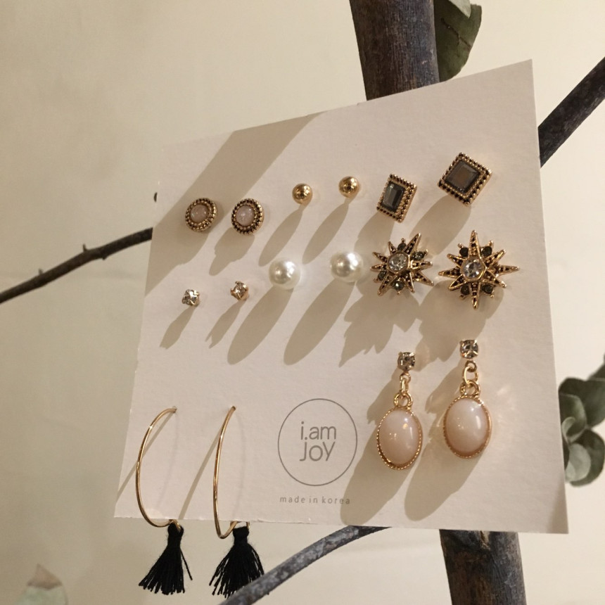 <b><p>Cure Antique 16 pieces set earring Drop un</p></b><b><p>クウィレ アンティーク 16ピース セット イヤリング ドロップ ユニ スタイリッシュルック</p></b><br /><br /><p align='center'>