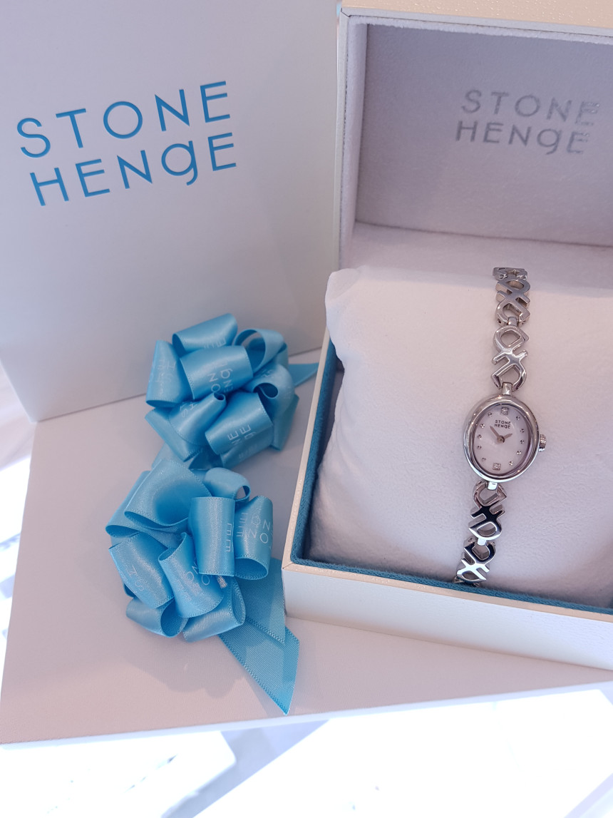 <b><p>Stonehenge SHe White metal watch S0209</p></b><b><p>ストーンヘンジ 彼女 ホワイトメタル時計 S0209</p></b><br /><br /><p align='center'>