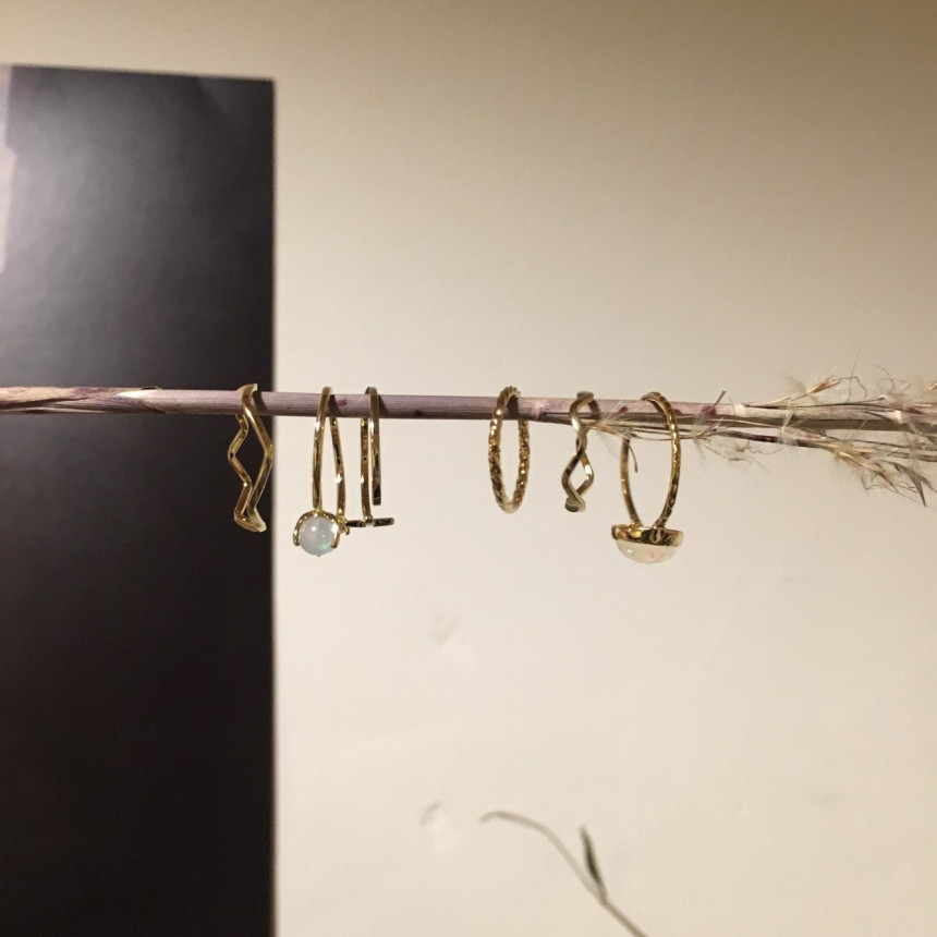 <b><p>Vail stone ring 6 sets Stylish Femi otial</p></b><b><p>ガイル 原石 リング 6セット 魅力のあるスタ フェミニンな感性ムード ヨリヨリじ</p></b><br /><br /><p align='center'>