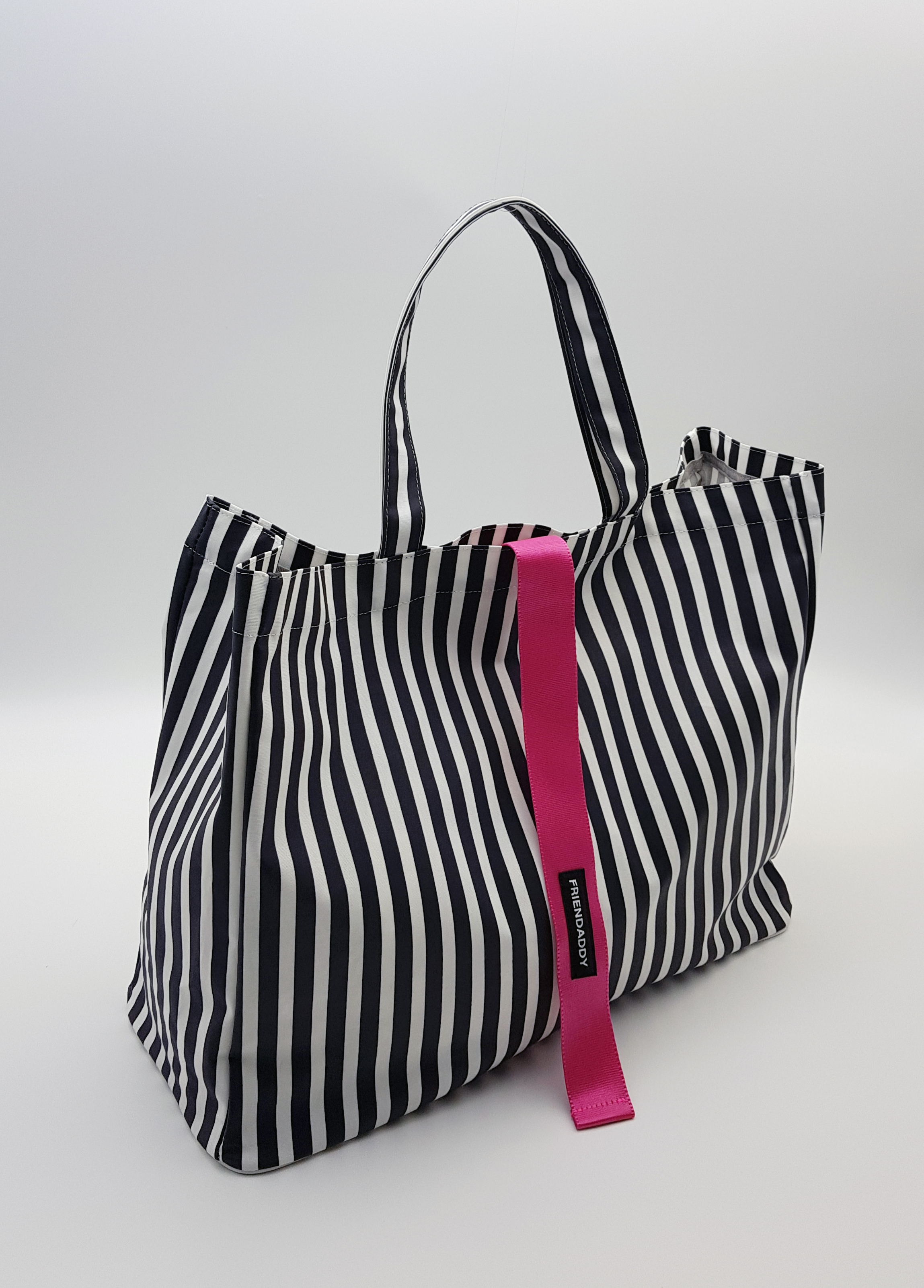 <b><p>Fran Daddy Fucking Waterproof Beach Bag XL</p></b><b><p>フランダディー水気すっぽり抜ける防水ビーチバッグXLバッグ水遊びウォーターパークバカンスビッグサイズ</p></b><br /><br /><p align='center'>