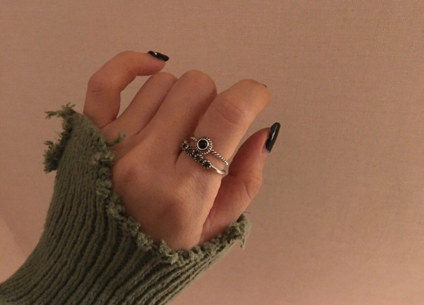 <b><p>black point 925 silver Layed rg An aique</p></b><b><p>ブラック 点 925 重ね着 リング アンティークな感じ モダンなアクセサリー 説得力のスタイ</p></b><br /><br /><p align='center'>