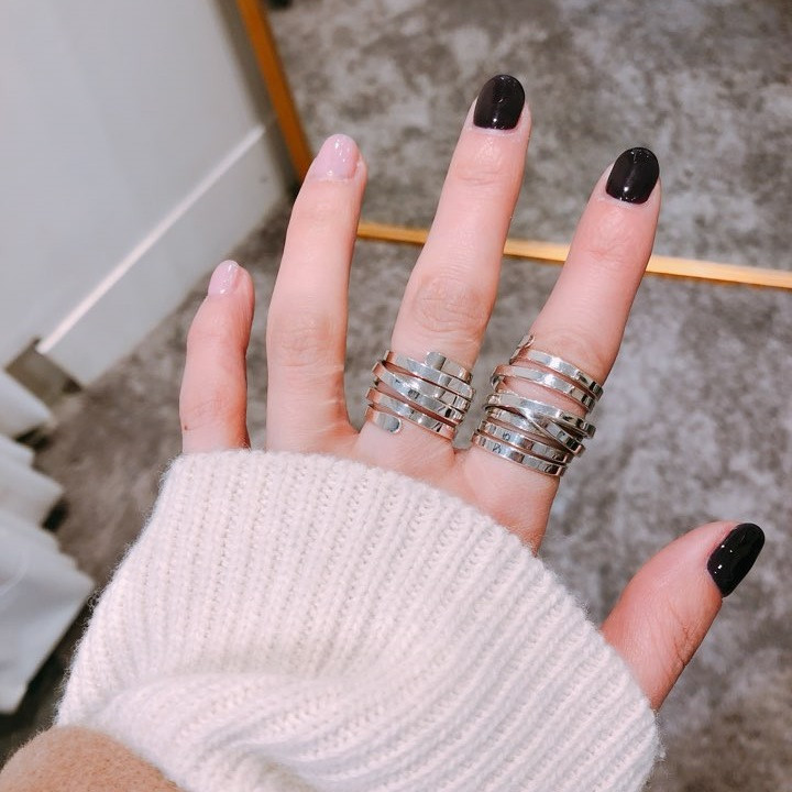 <b><p>lines silver Bold rg Twist Unique Jewelry</p></b><b><p>5行 シルバー ボールドリング ねじれ ユニークなジュエリー ポイントサイクル良い</p></b><br /><br /><p align='center'>