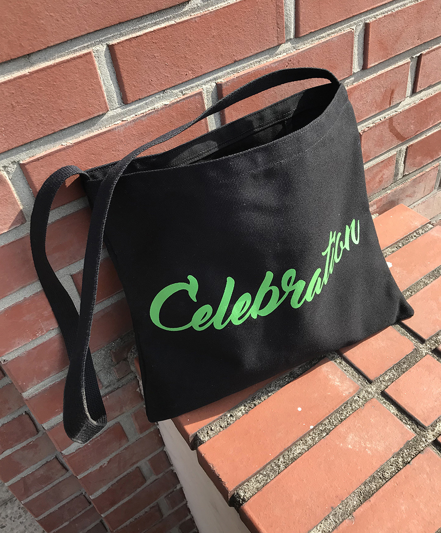 <b><p>Celebon Eco Bag Jung Yoo Mi Restat Letteri</p></b><b><p>celebrationエコバックチョン・ユミユンレストランレタリングデイリー大学生、20代ショルダー</p></b><br /><br /><p align='center'>