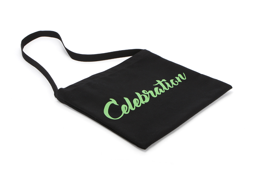 <b><p>Celebon Eco Bag Jung Yoo Mi Restat Letteri</p></b><b><p>celebrationエコバックチョン・ユミユンレストランレタリングデイリー大学生、20代ショルダー</p></b><br /><br /><p align='center'>