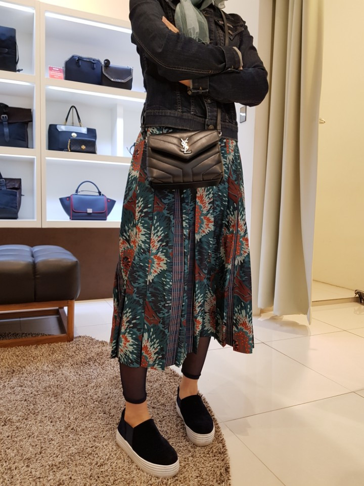 <b><p>Laurent YSL Monogram Ro Mini Shoulder Strip</p></b><b><p>サンローランYSLモノグラムルミニショルダーストリップブラック467072-DV706-1000</p></b><br /><br /><p align='center'>