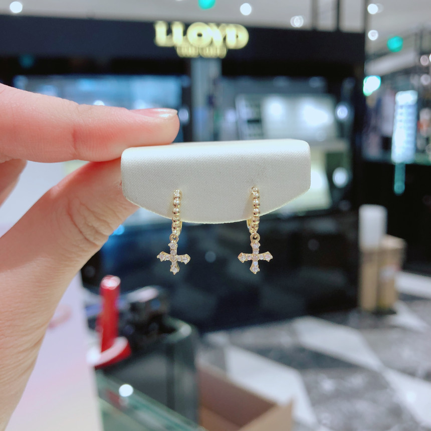 <b><p>Lloyd The Cross One touch earring EBOS2025</p></b><b><p>ロイド クロス ワンタッチ イヤリング EBOS2025 デイリー 14K ガールフレンドの贈り物</p></b><br /><br /><p align='center'>