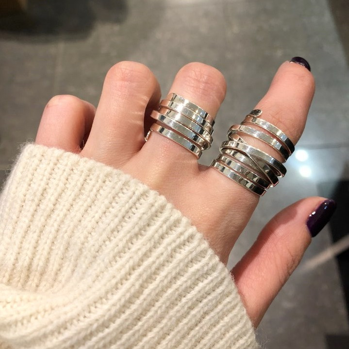 <b><p>lines silver Bold rg Twist Unique Jewelry</p></b><b><p>5行 シルバー ボールドリング ねじれ ユニークなジュエリー ポイントサイクル良い</p></b><br /><br /><p align='center'>