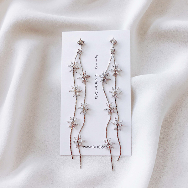 <b><p>18’s Special Offers Mary Rose flow Drop Erings</p></b><b><p>18歳 特価 メアリーローズ フラワー ドロップイヤリング コレクション 3タイプ</p></b><br /><br /><p align='center'>