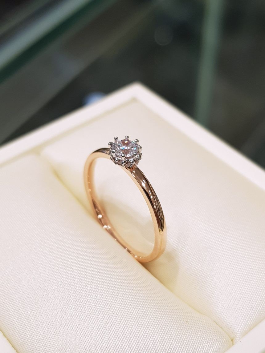 <b><p>Lloyd One cubic Simple Ring LRD16001G</p></b><b><p>ロイド ワンキュービック シンプルリングLRD16001G</p></b><br /><br /><p align='center'>