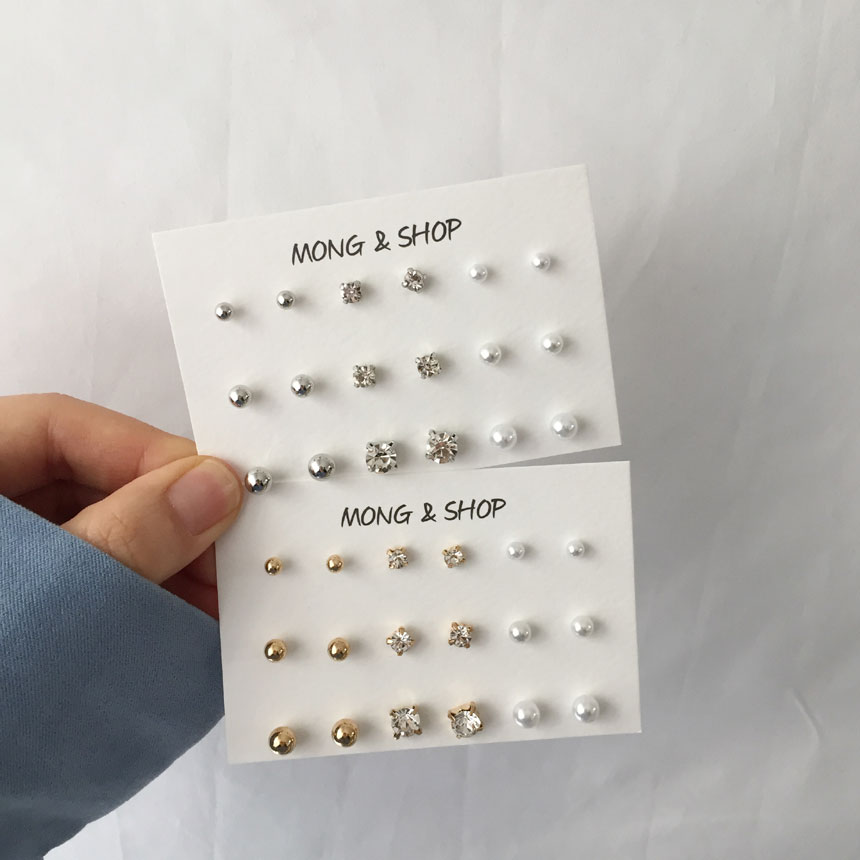 <b><p>simple daily Cubic mini Layered Earrg Set</p></b><b><p>シンプル デイリー キュービック ミニ 重ね着 イヤリングのセット</p></b><br /><br /><p align='center'>