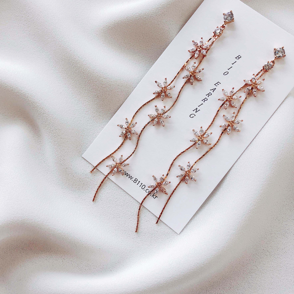 <b><p>18’s Special Offers Mary Rose flow Drop Erings</p></b><b><p>18歳 特価 メアリーローズ フラワー ドロップイヤリング コレクション 3タイプ</p></b><br /><br /><p align='center'>