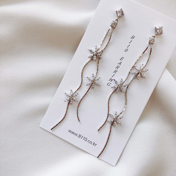 <b><p>18’s Special Offers Mary Rose flow Drop Erings</p></b><b><p>18歳 特価 メアリーローズ フラワー ドロップイヤリング コレクション 3タイプ</p></b><br /><br /><p align='center'>