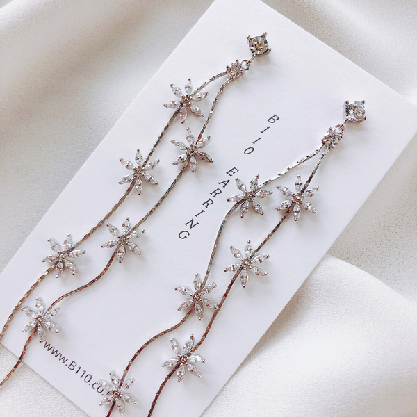 <b><p>18’s Special Offers Mary Rose flow Drop Erings</p></b><b><p>18歳 特価 メアリーローズ フラワー ドロップイヤリング コレクション 3タイプ</p></b><br /><br /><p align='center'>