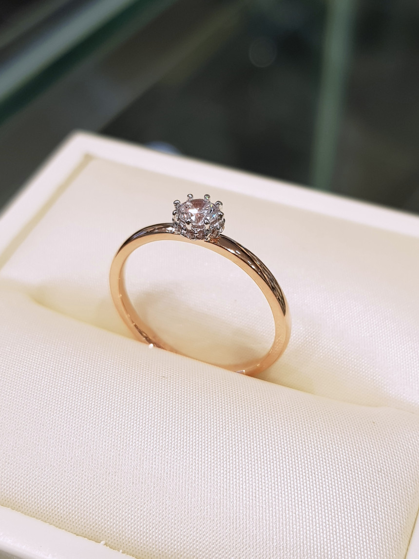 <b><p>Lloyd One cubic Simple Ring LRD16001G</p></b><b><p>ロイド ワンキュービック シンプルリングLRD16001G</p></b><br /><br /><p align='center'>