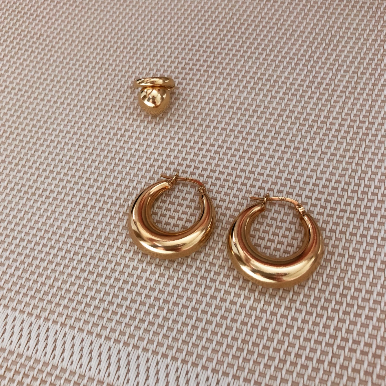 <b><p>14k gold ring ear 92.5 silver. plat rs.</p></b><b><p>14k ゴールド リング イヤ 92.5 銀。 メッキ ーズ。</p></b><br /><br /><p align='center'>