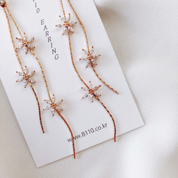 <b><p>18’s Special Offers Mary Rose flow Drop Erings</p></b><b><p>18歳 特価 メアリーローズ フラワー ドロップイヤリング コレクション 3タイプ</p></b><br /><br /><p align='center'>