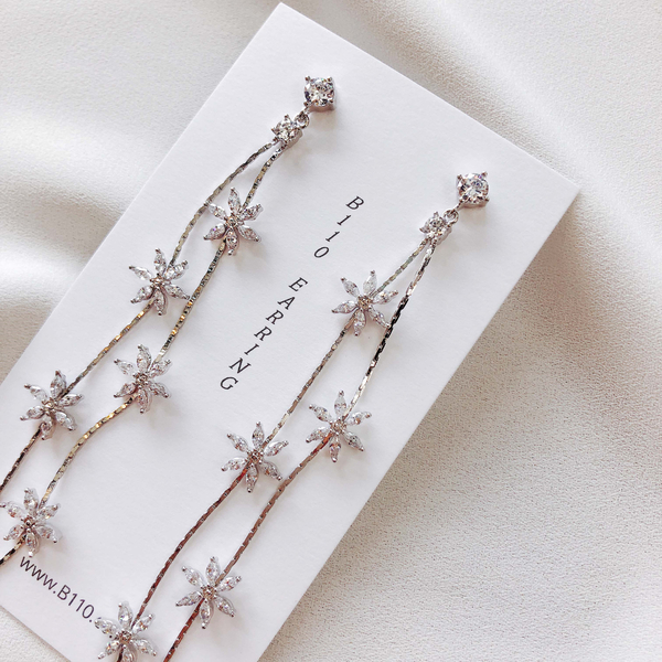 <b><p>18’s Special Offers Mary Rose flow Drop Erings</p></b><b><p>18歳 特価 メアリーローズ フラワー ドロップイヤリング コレクション 3タイプ</p></b><br /><br /><p align='center'>