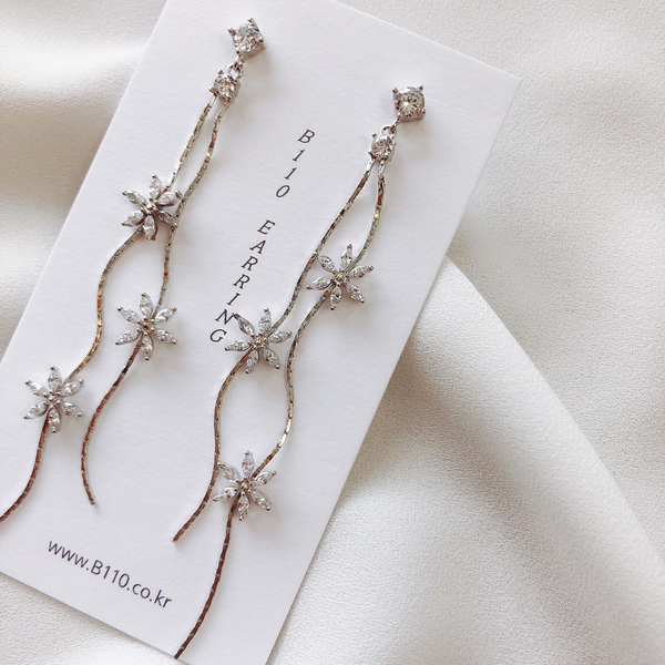 <b><p>18’s Special Offers Mary Rose flow Drop Erings</p></b><b><p>18歳 特価 メアリーローズ フラワー ドロップイヤリング コレクション 3タイプ</p></b><br /><br /><p align='center'>