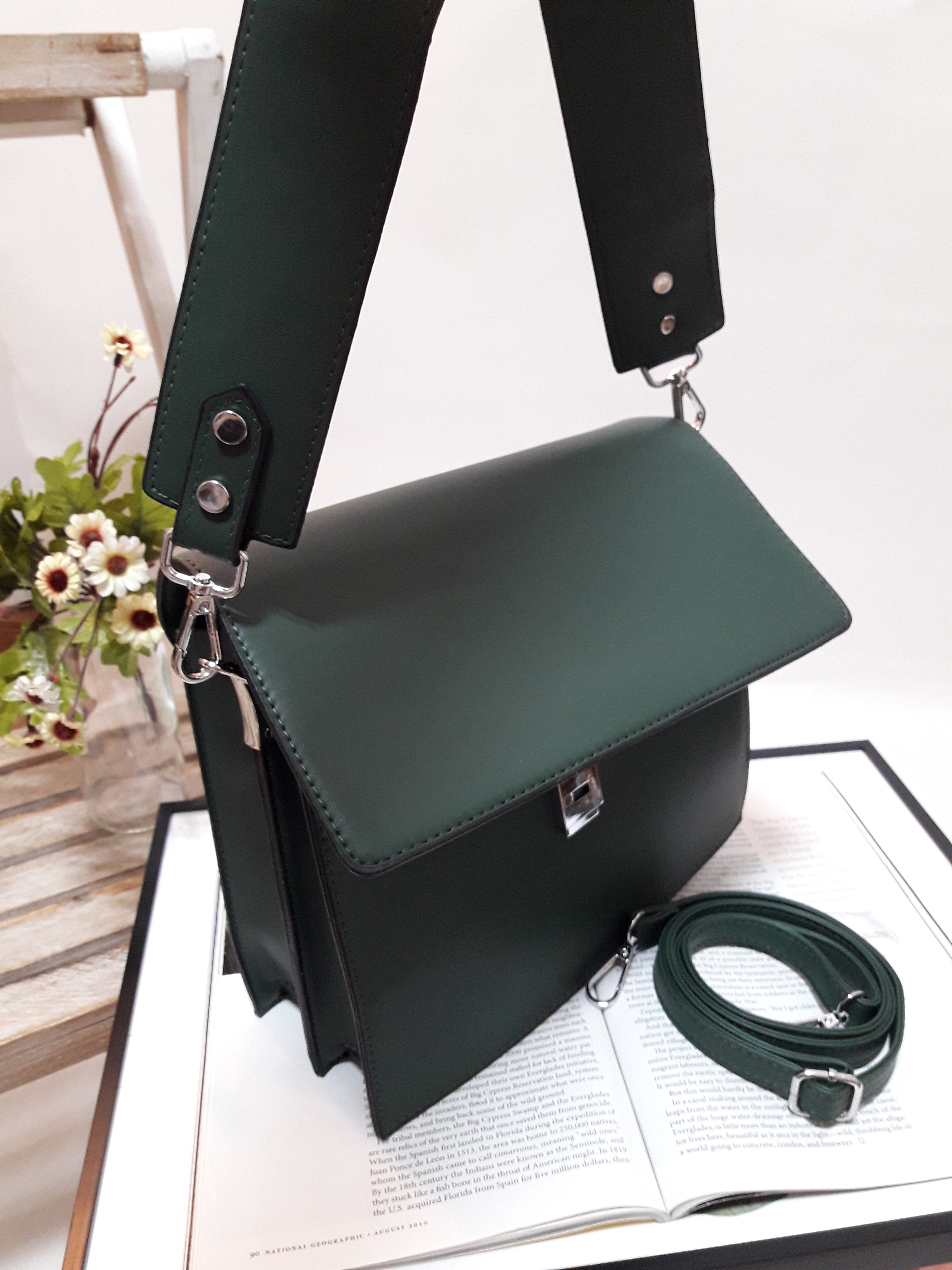 <b><p>Formal Square Daily Shoulder Bag Stylish</p></b><b><p>フォーマルスクエアデイリーショルダーバッグ洗練されたバケットバックスーツデートルック結婚式スター市し</p></b><br /><br /><p align='center'>