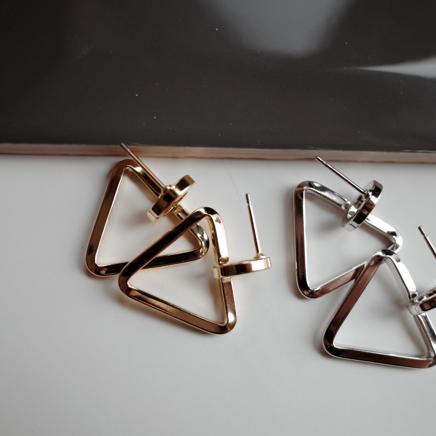 <b><p>triangle Metal ears Ri Bold Round Dbli post</p></b><b><p>三角形 メタルイヤリング ボールドた 丸い 倍増 ポスト モダンな ポイント アクセサリー</p></b><br /><br /><p align='center'>