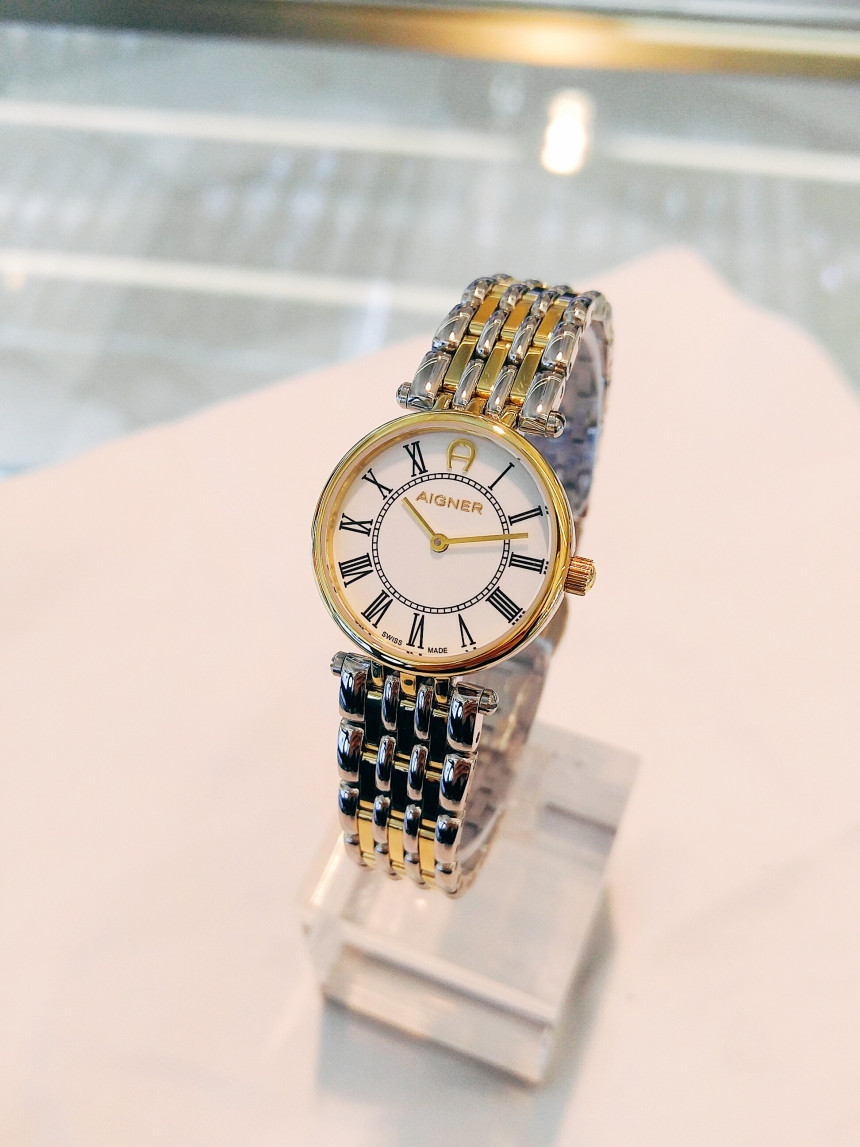 <b><p>Gallery Auck Aign Women's Met Watch A28212</p></b><b><p>ギャラリーオクロック アイグナーレディースメタルウォッチ A28212</p></b><br /><br /><p align='center'>