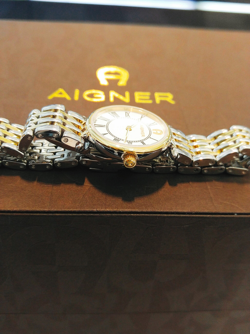 <b><p>Gallery Auck Aign Women's Met Watch A28212</p></b><b><p>ギャラリーオクロック アイグナーレディースメタルウォッチ A28212</p></b><br /><br /><p align='center'>