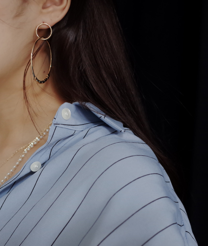 <b><p>Mini Beads Rg Big Double Earrg Bold metal</p></b><b><p>ミニビーズRing ビッグ 倍増イヤリング ボールドた メタル 丸い ポスト モダンな</p></b><br /><br /><p align='center'>