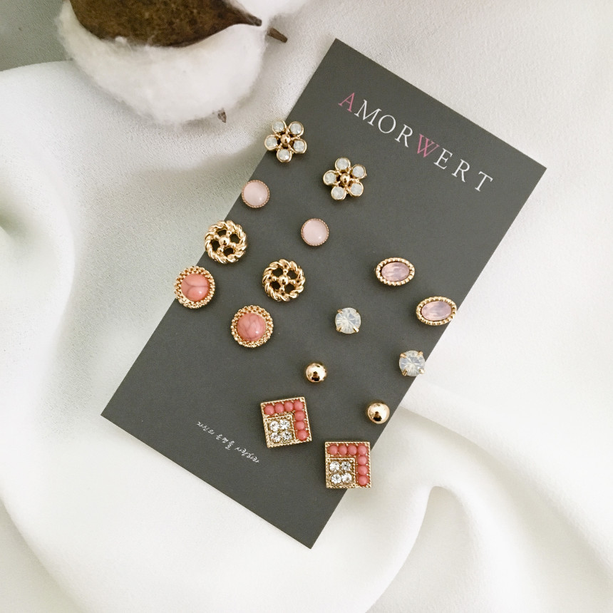 <b><p>16SET daily flower opal Dr earring Feme otion</p></b><b><p>16SET デイリー フラワー オパール ドロップ イヤリング フェミニンな感性ムード</p></b><br /><br /><p align='center'>