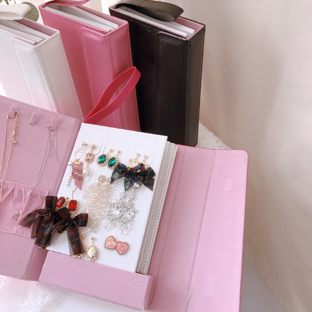 <b><p>Earring bag Reaement north 4 col Jewel box</p></b><b><p>ピアスバック グィチ ジョンリデ 北 4 色 宝石箱 アーカイブ 収納箱 アクセサリースタンド</p></b><br /><br /><p align='center'>