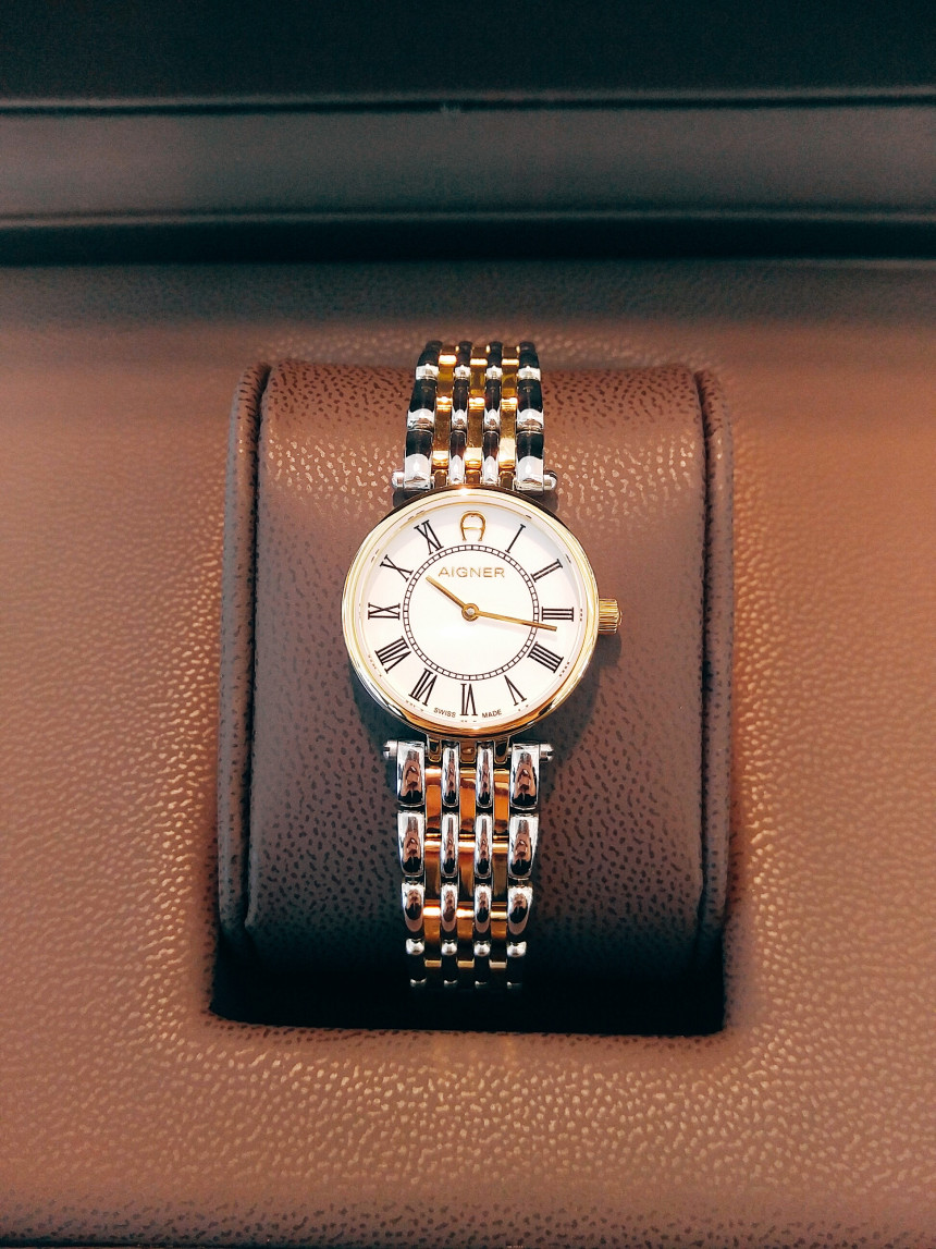 <b><p>Gallery Auck Aign Women's Met Watch A28212</p></b><b><p>ギャラリーオクロック アイグナーレディースメタルウォッチ A28212</p></b><br /><br /><p align='center'>