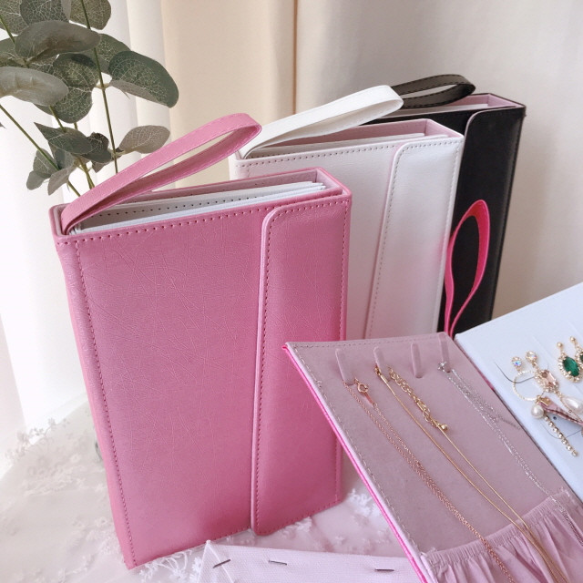 <b><p>Earring bag Reaement north 4 col Jewel box</p></b><b><p>ピアスバック グィチ ジョンリデ 北 4 色 宝石箱 アーカイブ 収納箱 アクセサリースタンド</p></b><br /><br /><p align='center'>