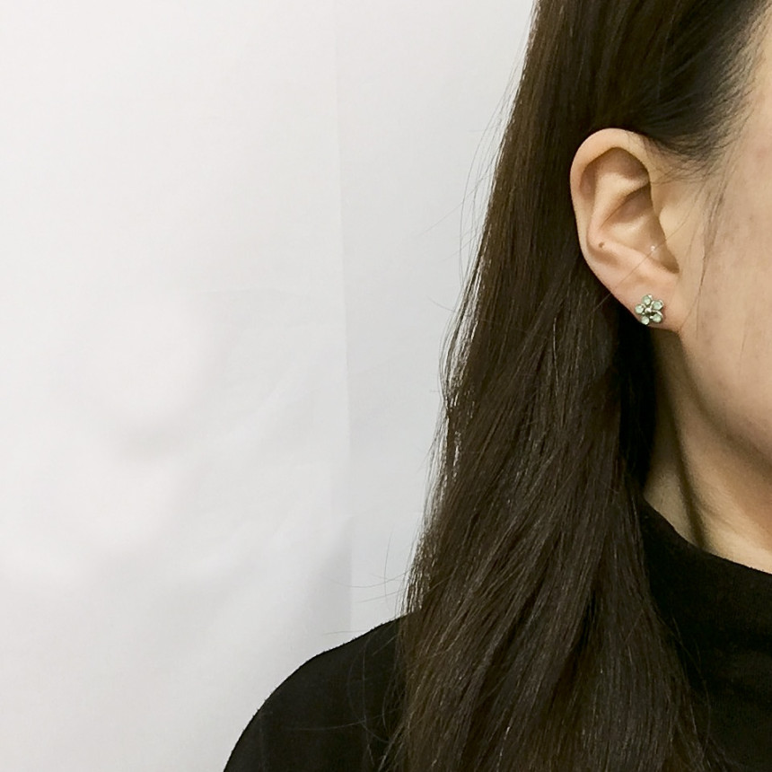 <b><p>16SET daily flower opal Dr earring Feme otion</p></b><b><p>16SET デイリー フラワー オパール ドロップ イヤリング フェミニンな感性ムード</p></b><br /><br /><p align='center'>