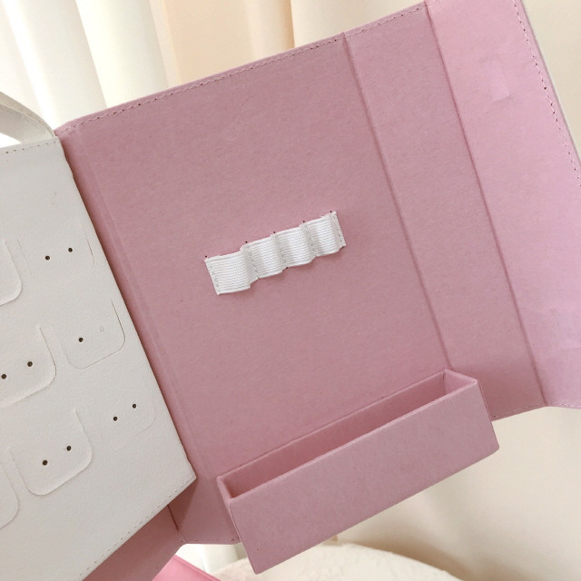 <b><p>Earring bag Reaement north 4 col Jewel box</p></b><b><p>ピアスバック グィチ ジョンリデ 北 4 色 宝石箱 アーカイブ 収納箱 アクセサリースタンド</p></b><br /><br /><p align='center'>