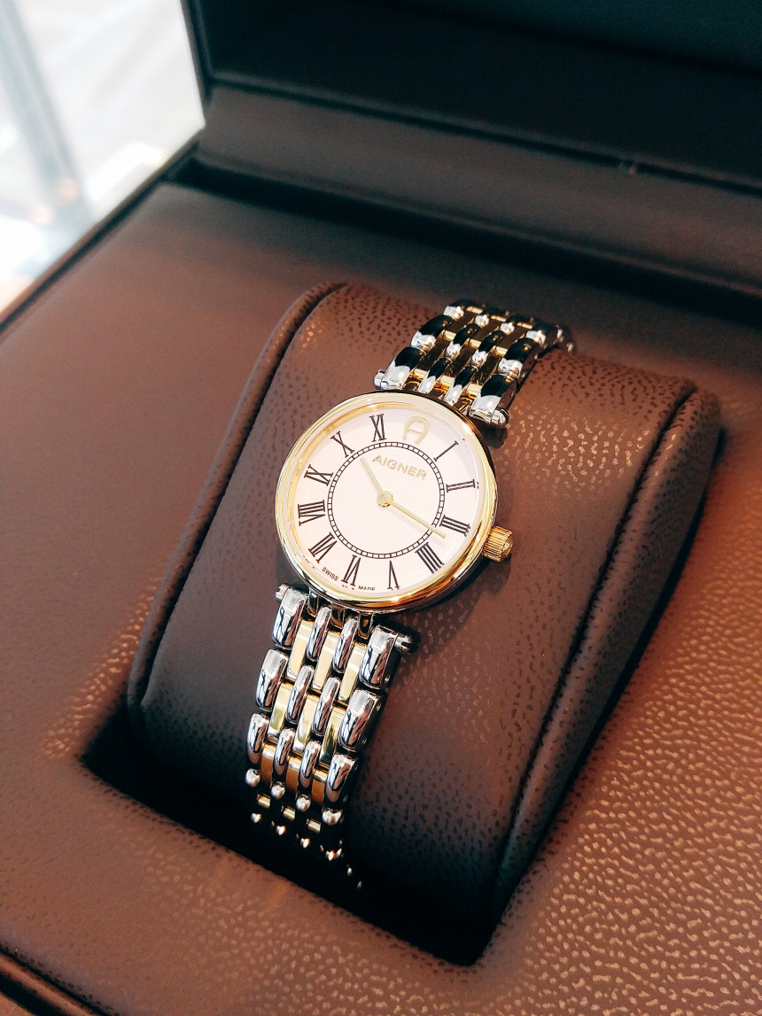 <b><p>Gallery Auck Aign Women's Met Watch A28212</p></b><b><p>ギャラリーオクロック アイグナーレディースメタルウォッチ A28212</p></b><br /><br /><p align='center'>