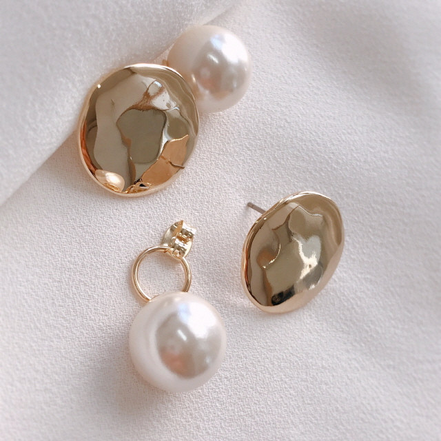 <b><p>Modern metal Big Pearl Two way ring Drop</p></b><b><p>モダン メタル ビッグ 真珠 ツーウェイ イヤリング ドロップグ ラウンド シンプル</p></b><br /><br /><p align='center'>