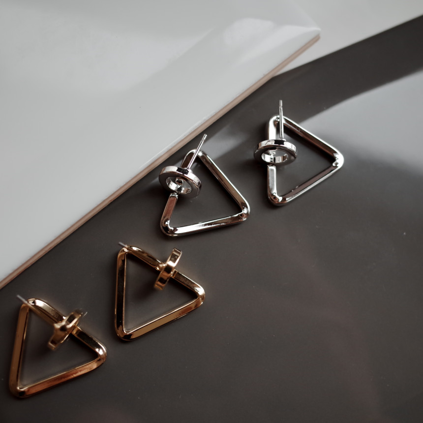 <b><p>triangle Metal ears Ri Bold Round Dbli post</p></b><b><p>三角形 メタルイヤリング ボールドた 丸い 倍増 ポスト モダンな ポイント アクセサリー</p></b><br /><br /><p align='center'>